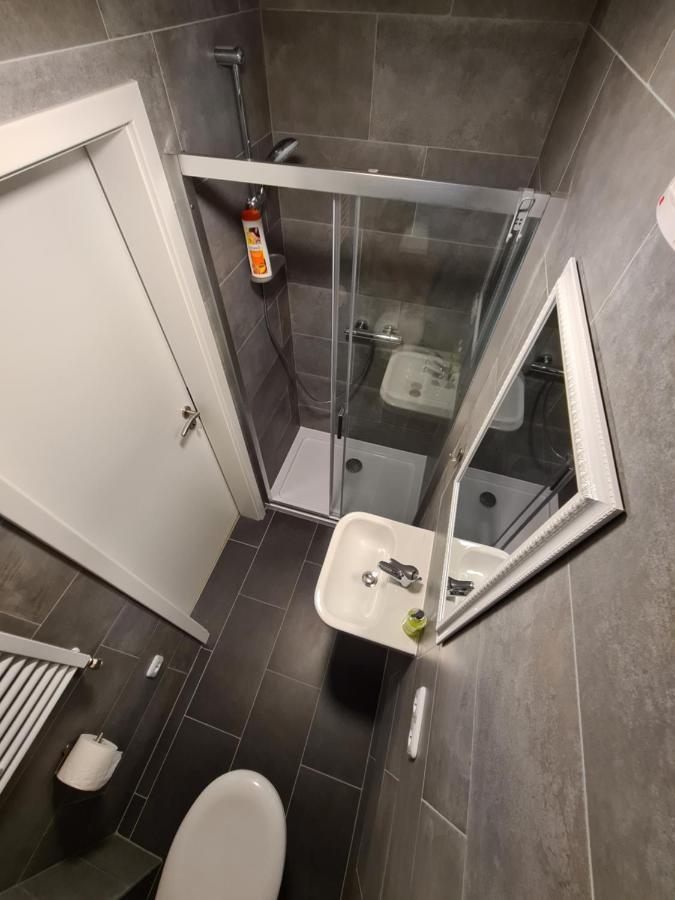 Kamus Baden-Bade Exterior foto